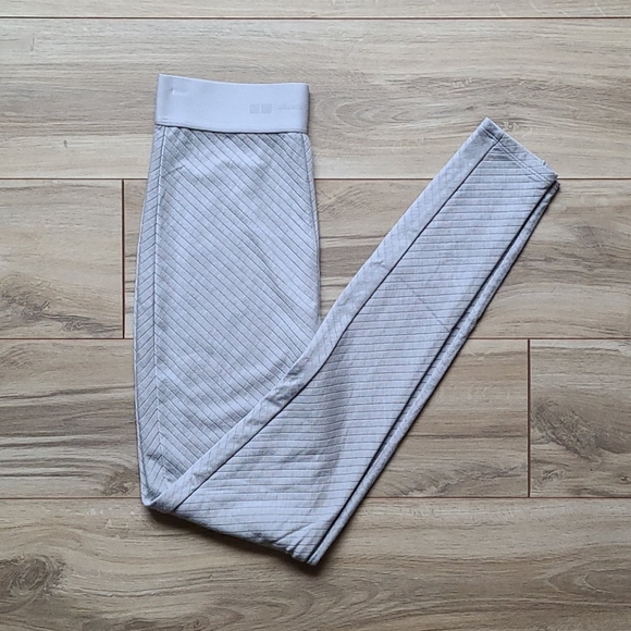 Uniqlo x Alexander Wang Ribbed Extra Warm Leggings - Picture 1 of 4